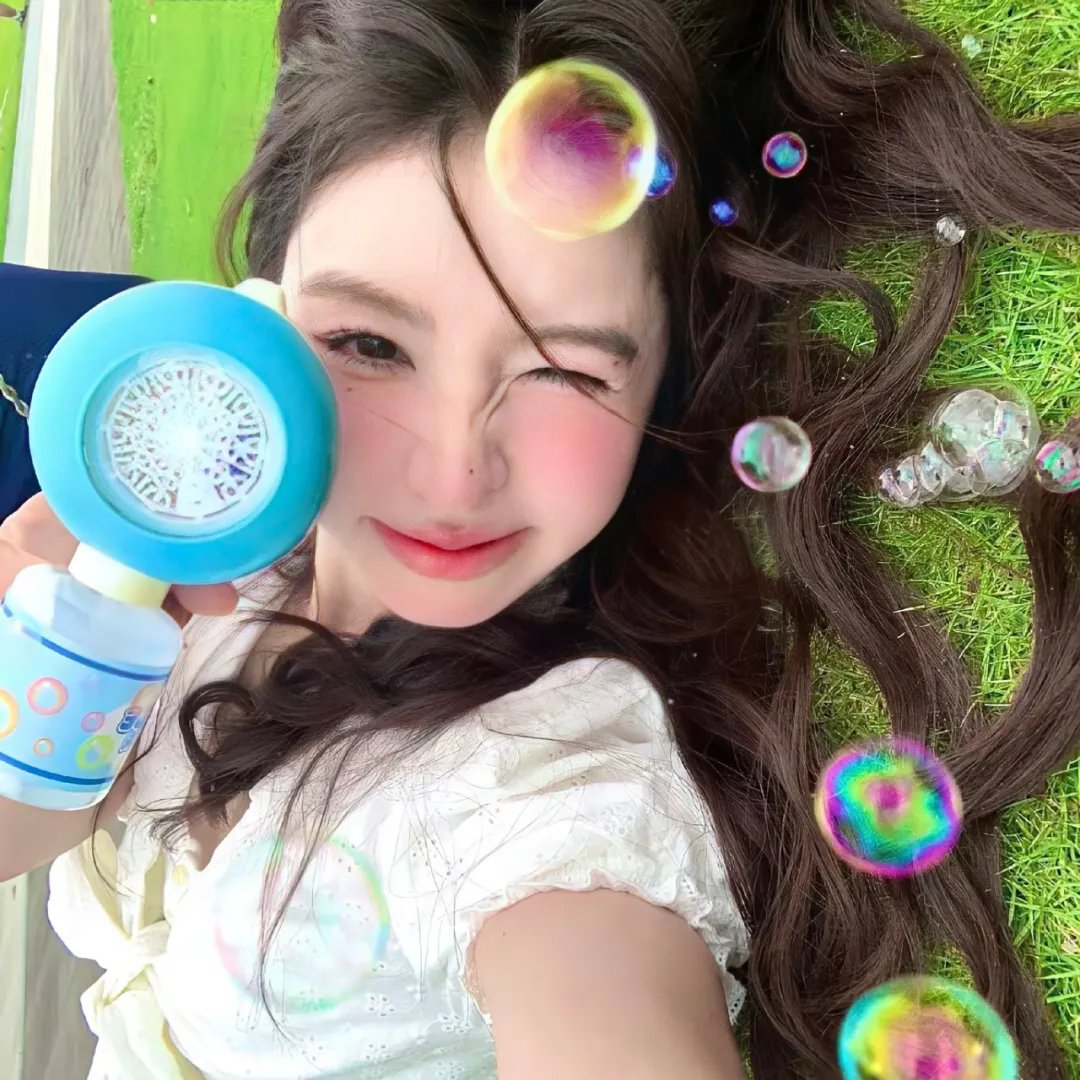 玫瑰园里的老少爷们儿